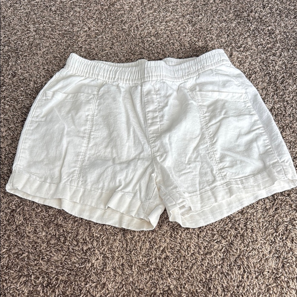 Old Navy White Cargo Shorts with Elastic Waistband